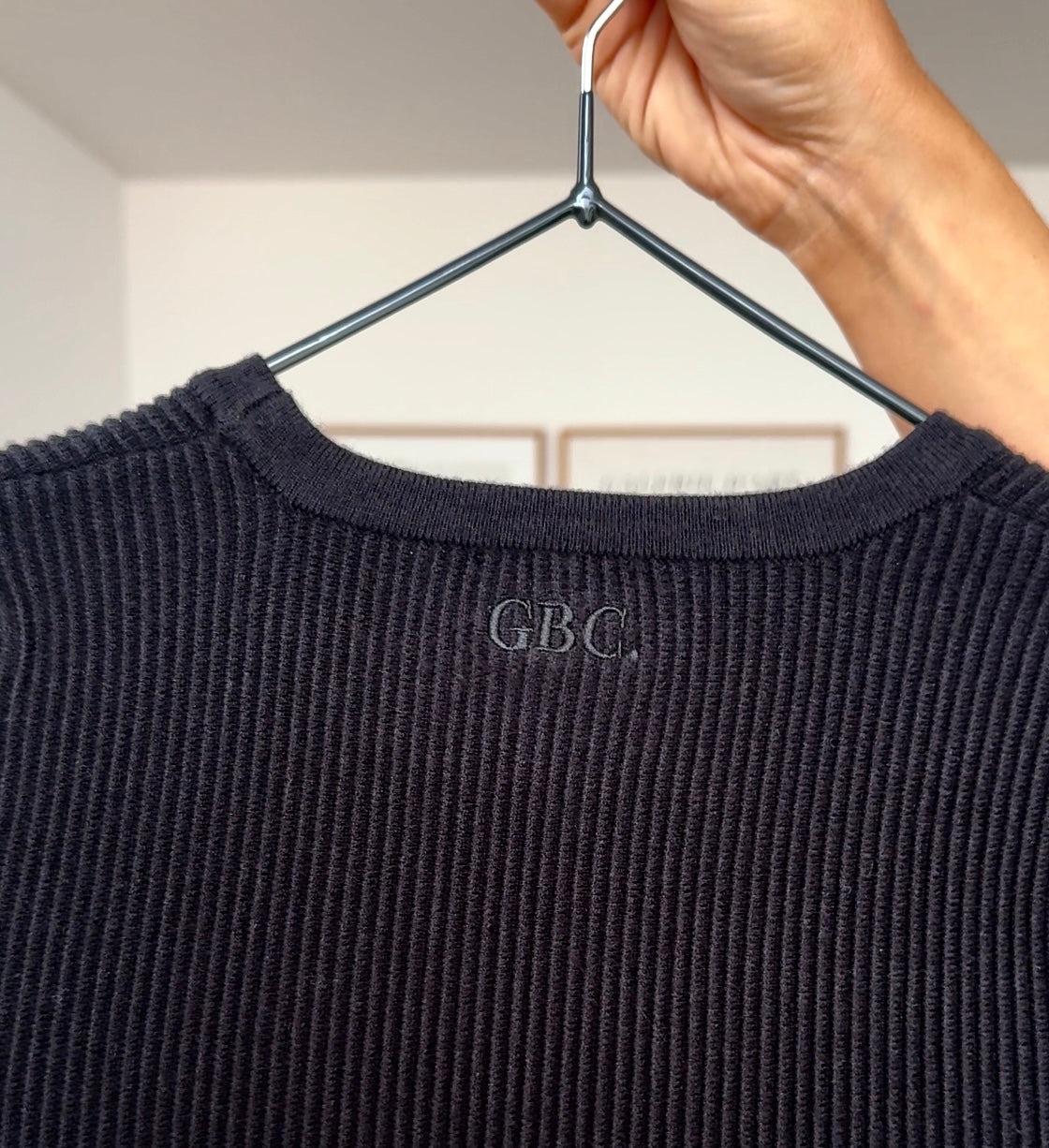 Long-sleeve knit top