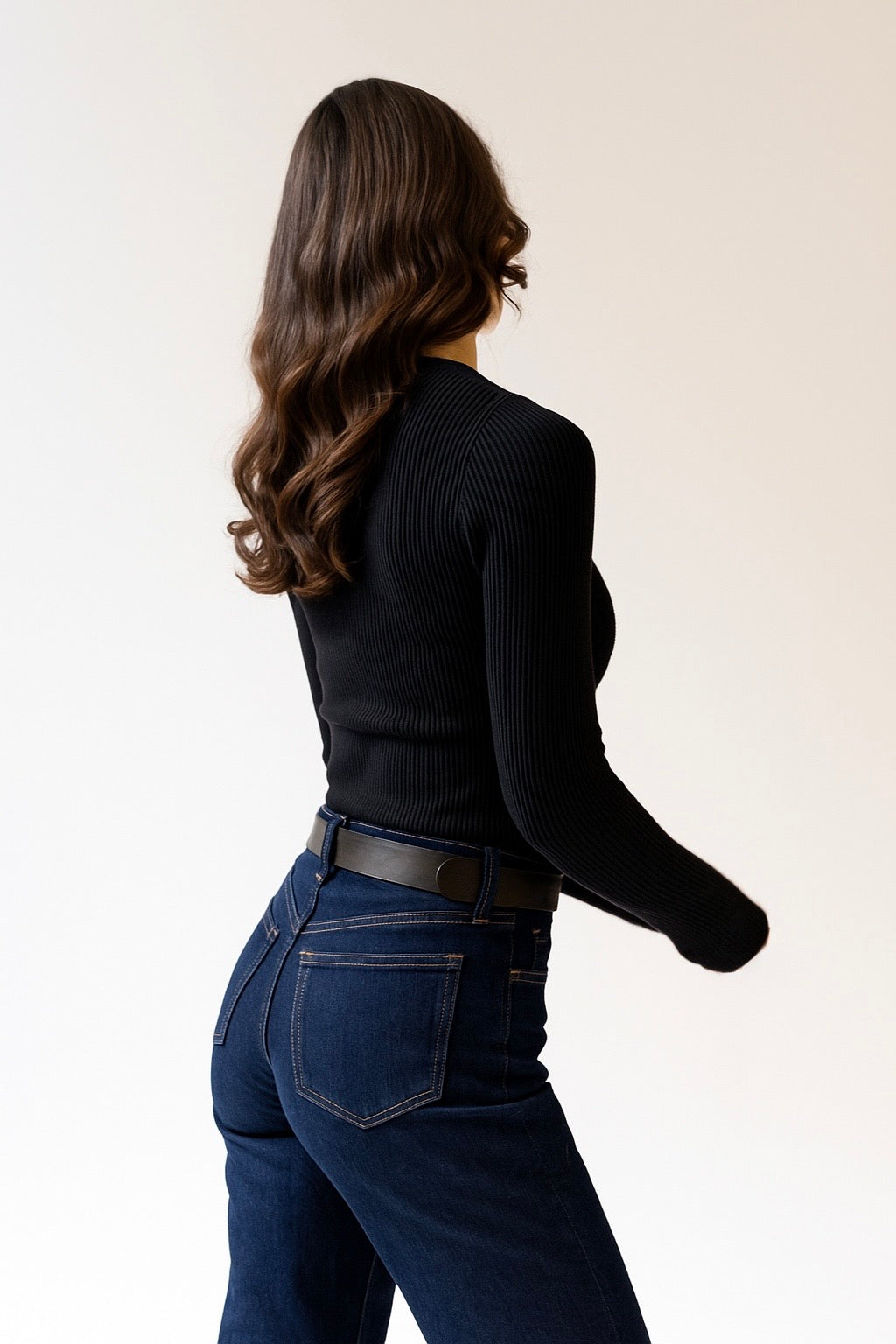 Long-sleeve knit top